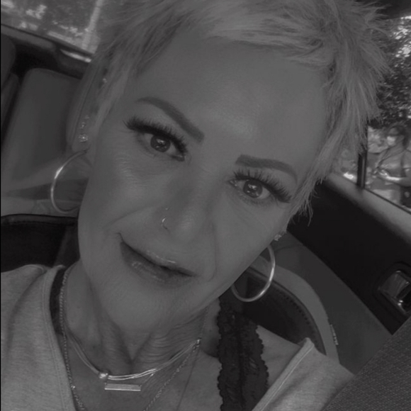 Meet your Posher, Kershella - Picture 1 of 1